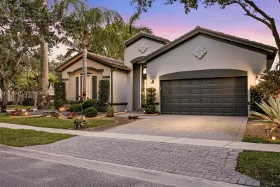 19308 Stonebrook St, Weston: photo 1 of 63