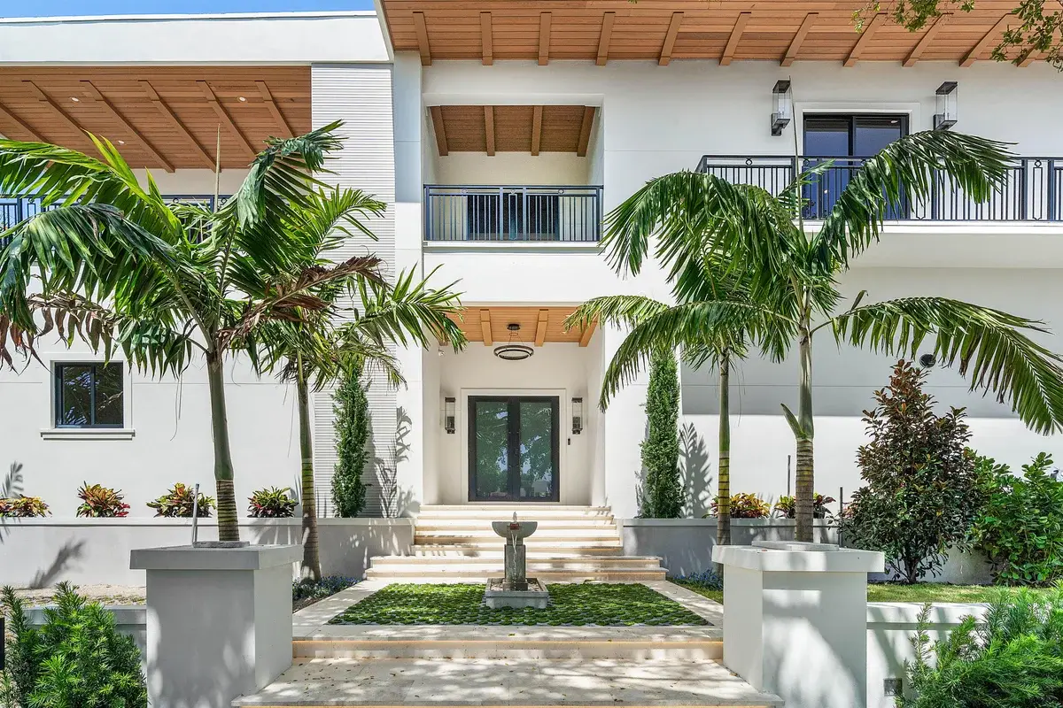 7935 S Flagler Dr, West Palm Beach: photo 1 of 9