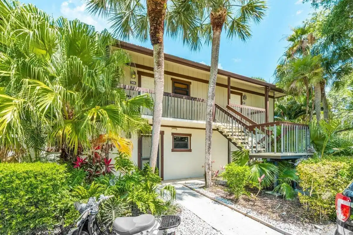 13334 Polo Club Rd #206, Wellington: photo 1 of 56