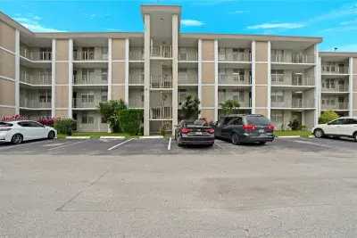 2901 NW 48th Ave #355, Lauderdale Lakes: photo 1 of 23