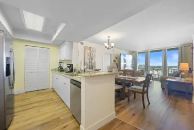 19501 W Country Club Dr #1412, Aventura: photo 1 of 32