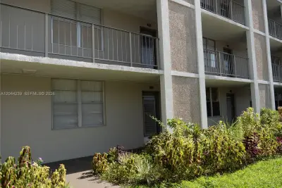 2998 NW 48th Ter #135, Lauderdale Lakes: photo 1 of 15