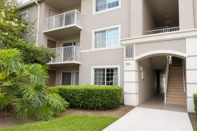 5045 Wiles Rd #105, Coconut Creek: photo 1 of 13