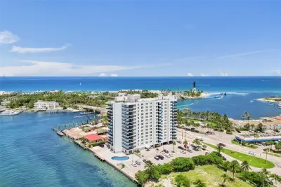 2639 N Riverside Dr #206, Pompano Beach: photo 1 of 35