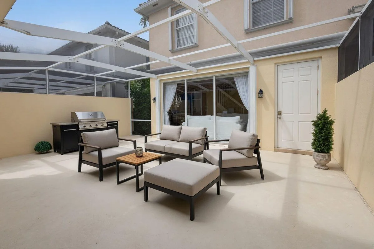 213 Barcelona Dr, Jupiter: photo 1 of 54