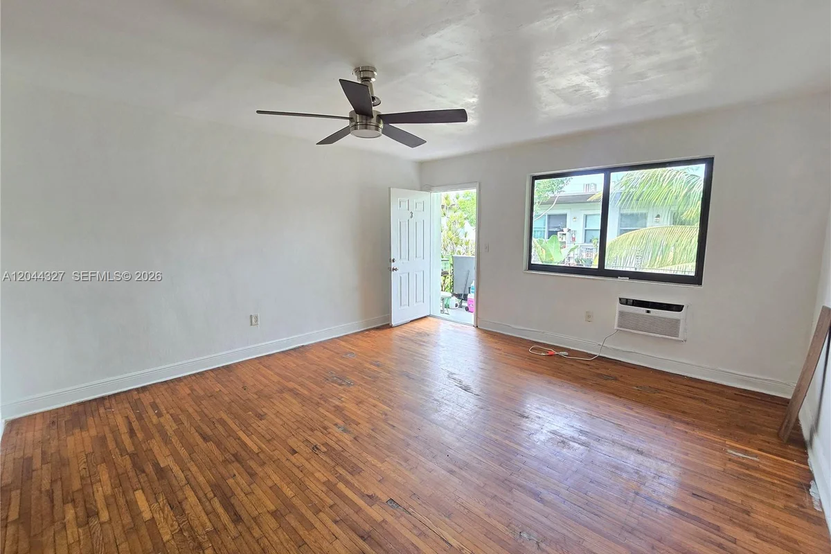 7035 Rue Granville #3, Miami Beach: photo 1 of 7