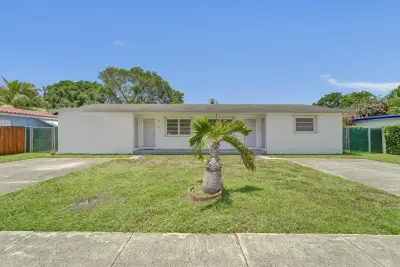 5830 Garfield St, Hollywood: photo 1 of 54