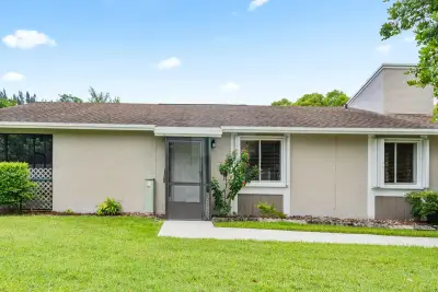 570 Woodgate Cir #A, Sunrise: photo 1 of 41