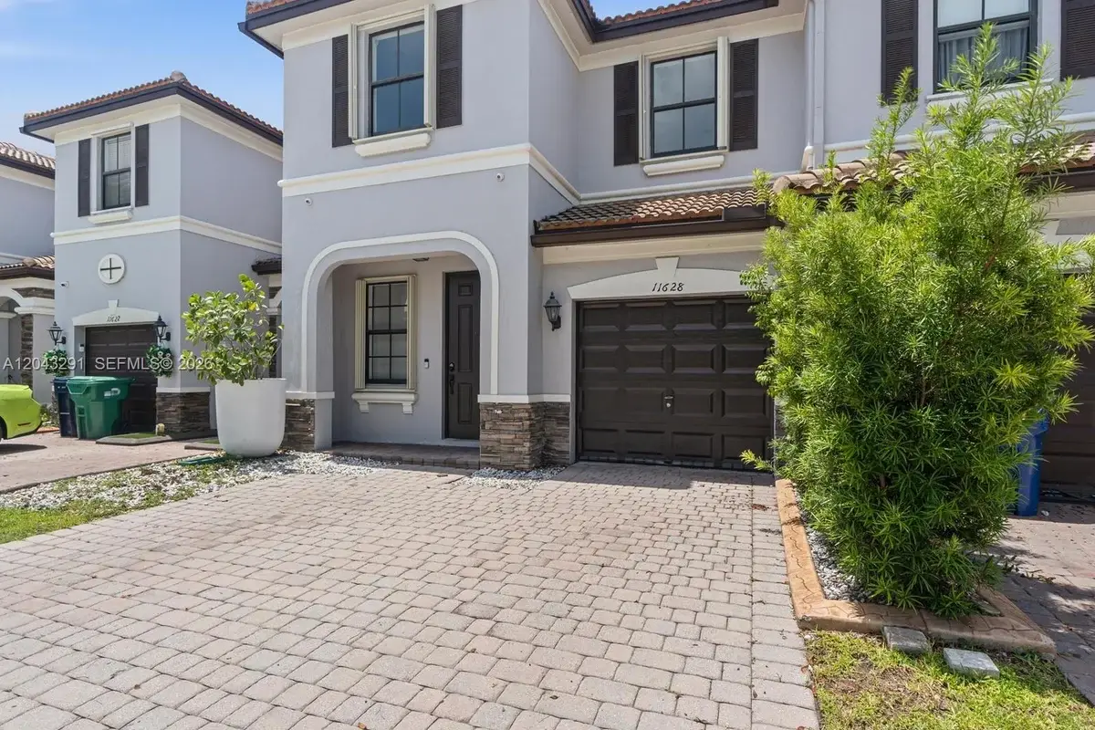 11628 NW 87th Ln, Doral: photo 1 of 45