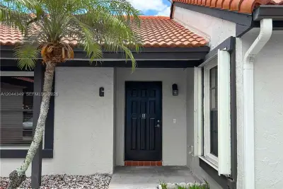 14970 SW 48th Ter #27G, Miami: photo 1 of 14