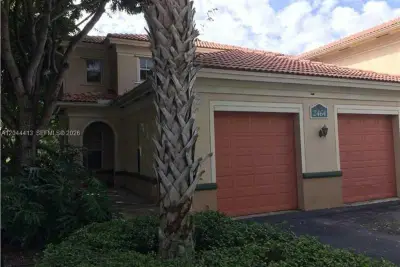 2464 Centergate Dr #101, Miramar: photo 1 of 18