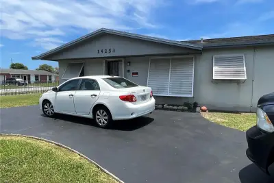 14253 SW 107th Pl #X, Miami: photo 1 of 6