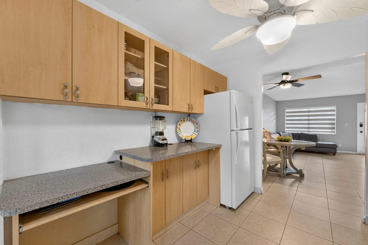 251 NW 76th Ave #105, Margate: photo 1 of 30