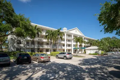 6097 Balboa Cir #202, Boca Raton: photo 1 of 34