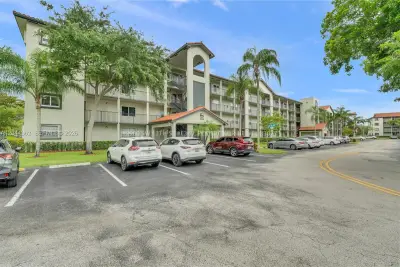 12900 SW 13th St #309E, Pembroke Pines: photo 1 of 31