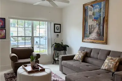 16619 Hemingway Dr, Weston: photo 1 of 14