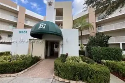 9551 Weldon Cir #E107, Tamarac: photo 1 of 7