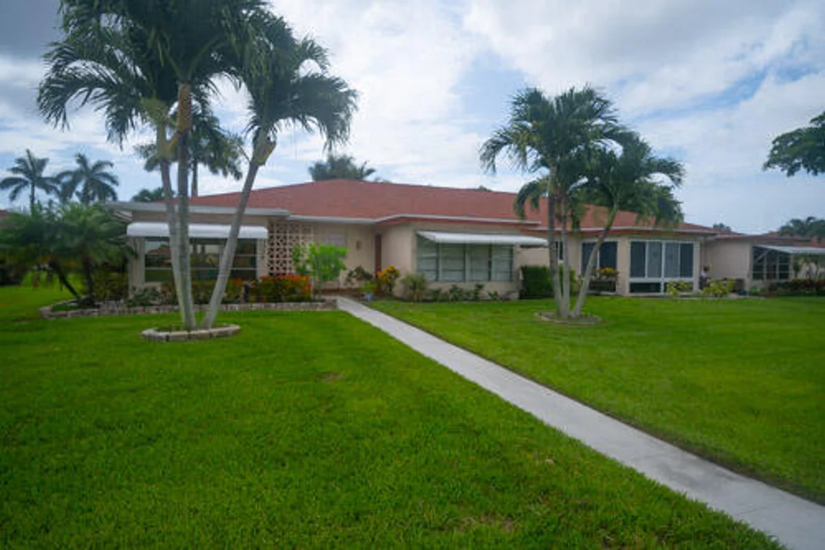 235 NW 46th Ave #B, Delray Beach: photo 1 of 18