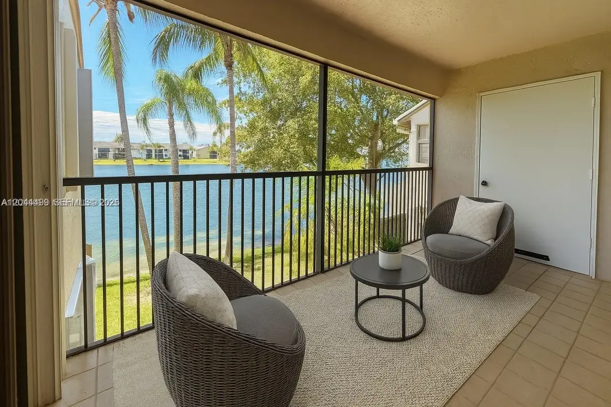 1044 S Independence Dr #1044I, Homestead: photo 1 of 21