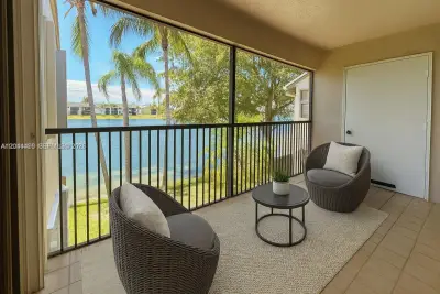 1044 S Independence Dr #1044I, Homestead: photo 1 of 21