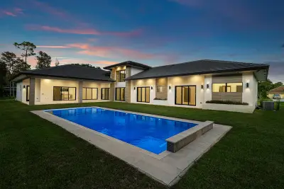14817 Paddock Dr, Wellington: photo 1 of 53