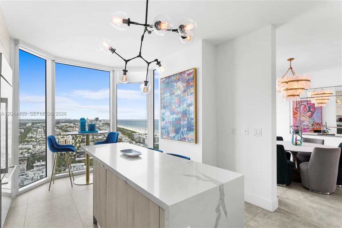 300 S Pointe Dr #3604, Miami Beach: photo 1 of 17