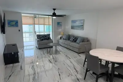 205 SE 11th Ter #405, Dania Beach: photo 1 of 7