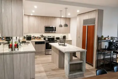 770 NE 199th St #107F, Miami: photo 1 of 29