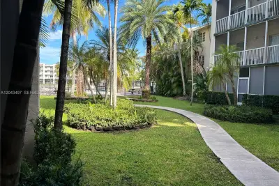 21121 SW 85th Ave #111, Cutler Bay: photo 1 of 14