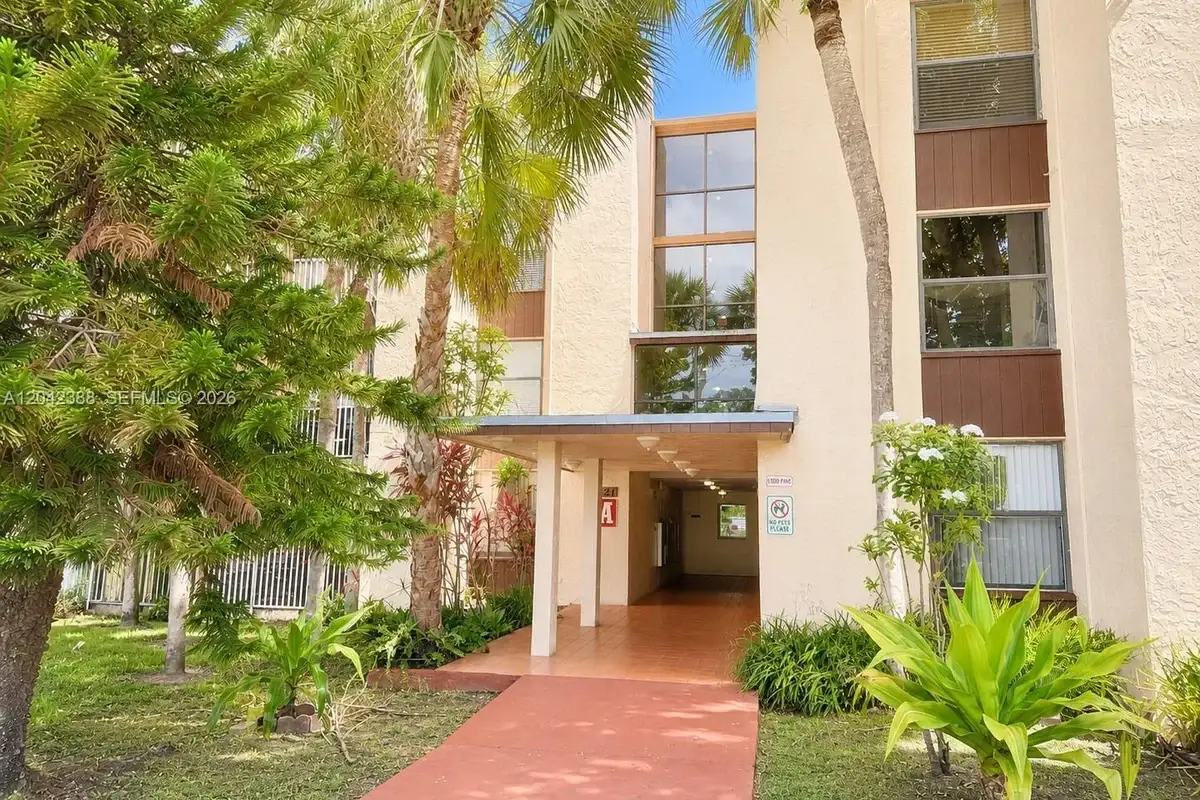 14421 N Kendall Dr #403m, Miami: photo 1 of 21