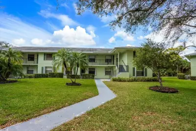 1601 Sabal Ridge Cir #C, Palm Beach Gardens: photo 1 of 16