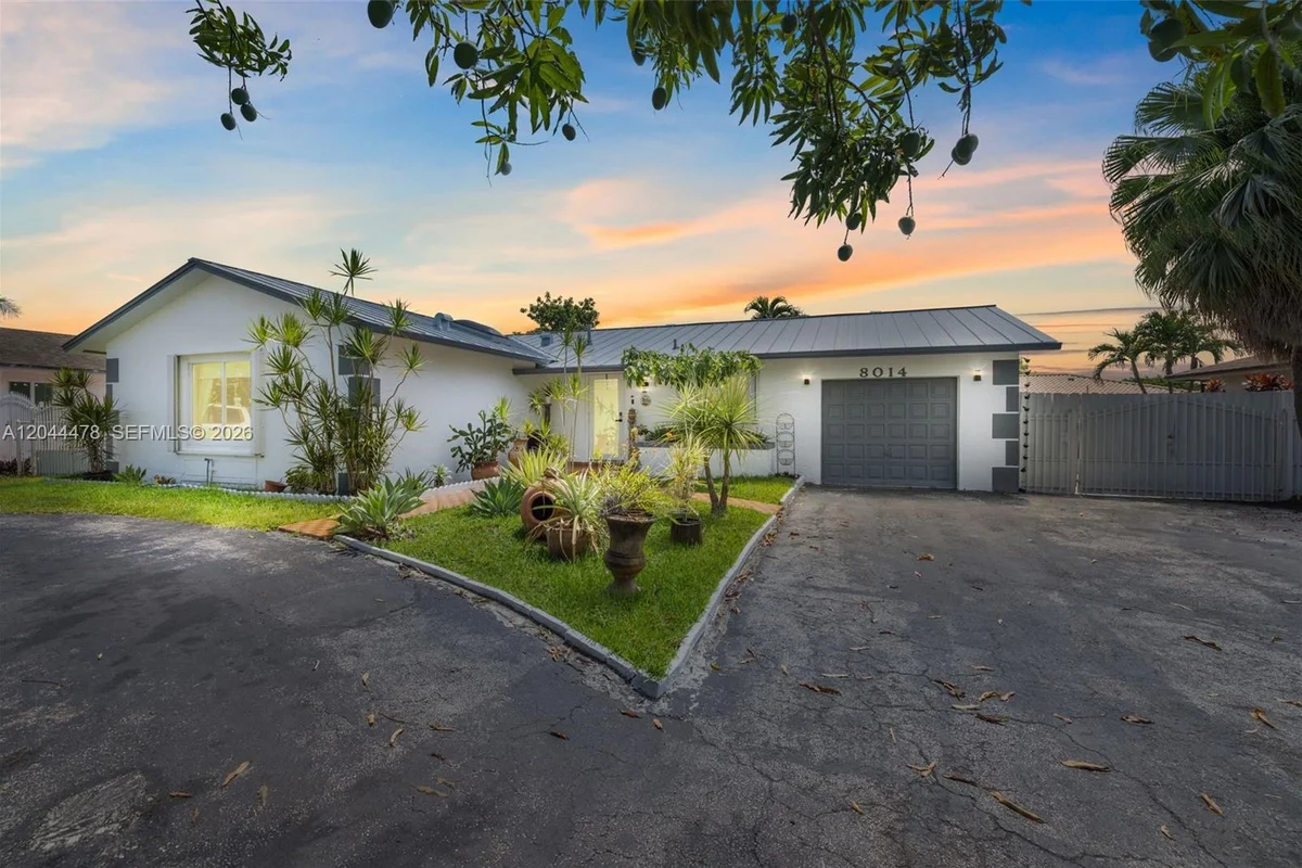 8014 SW 133rd Ct, Miami: photo 1 of 18