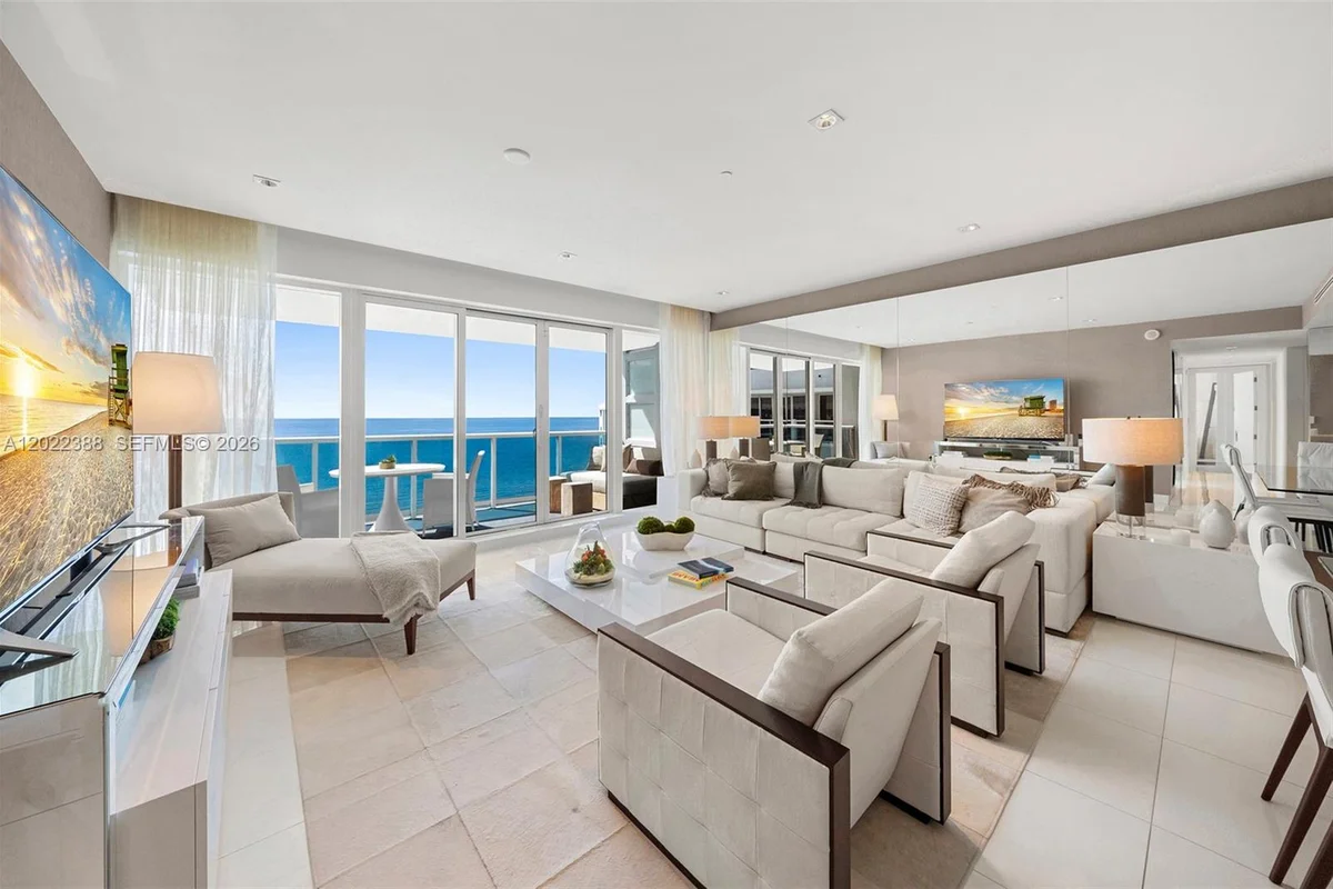 102 24th St #PH-1718, Miami Beach: photo 1 of 54