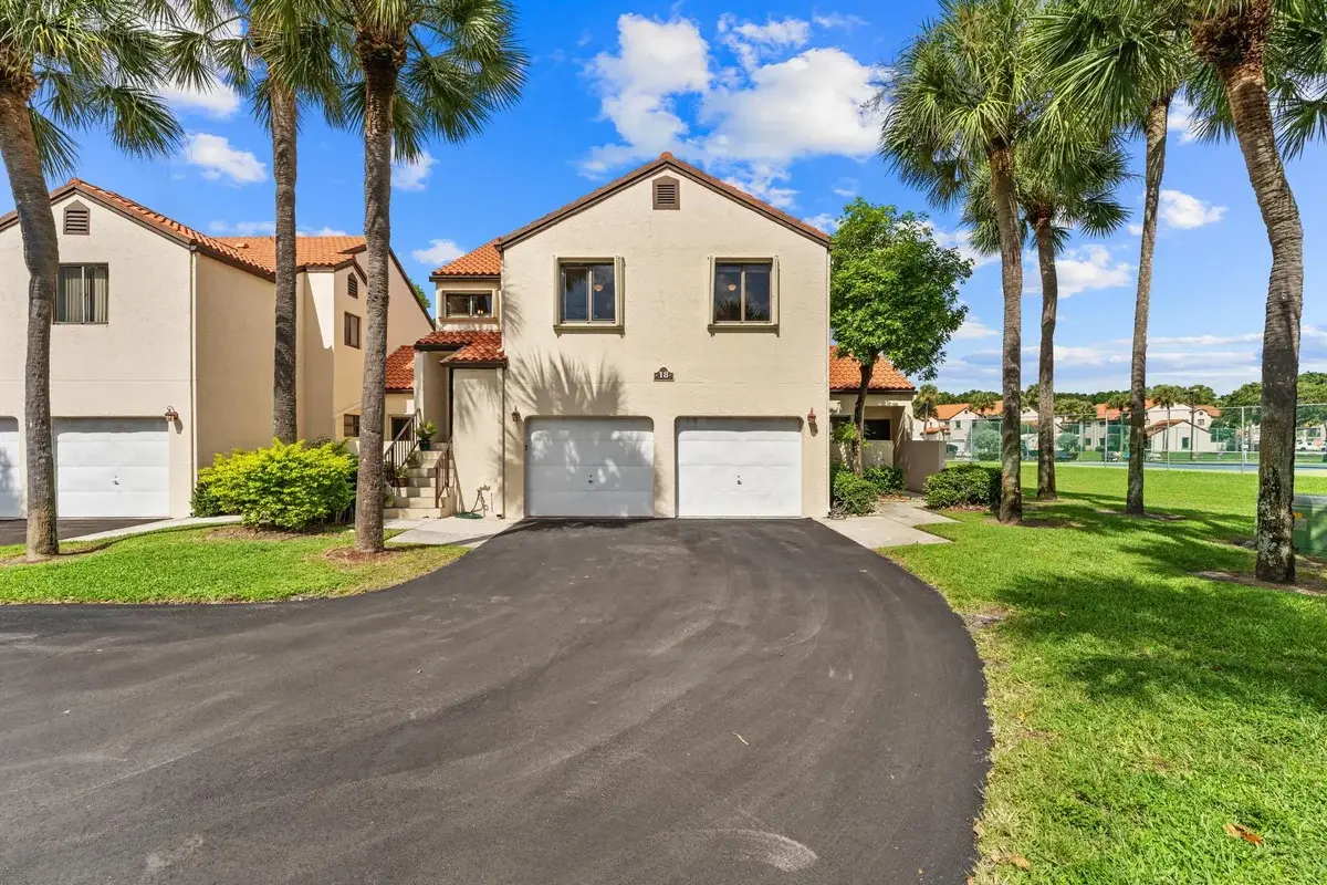 18 Vía De Casas Sur #205, Boynton Beach: photo 1 of 31