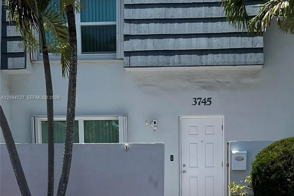 3745 SW 59th Ave #124, Davie: photo 1 of 20