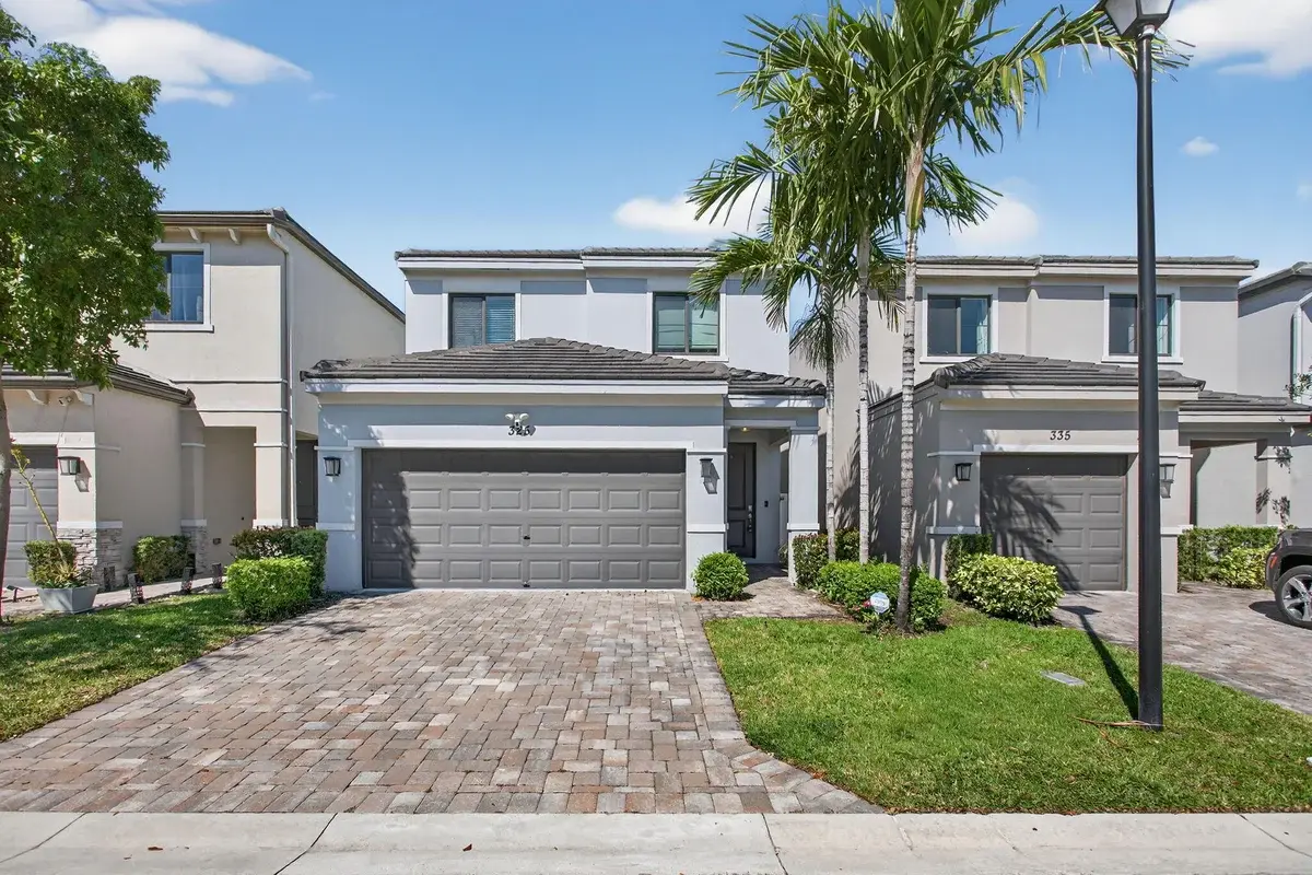 325 NW 33rd Ln, Pompano Beach: photo 1 of 68
