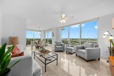 610 W Las Olas Blvd #1013n, Fort Lauderdale: photo 1 of 57