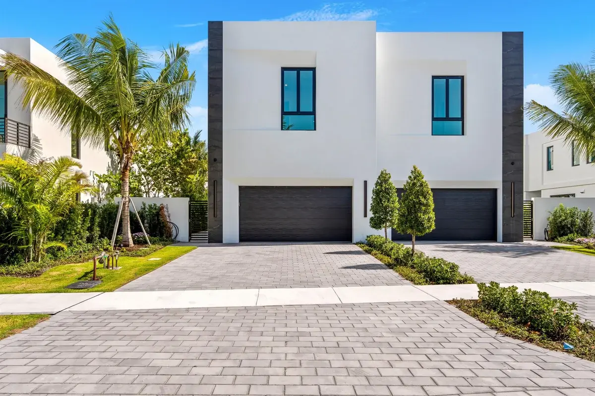 723 Lake Ave N, Delray Beach: photo 1 of 65