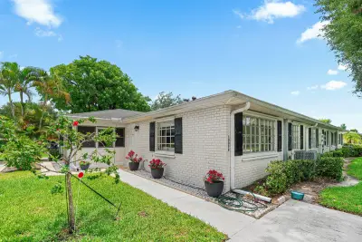 10098 S 40th Dr S, Boynton Beach: photo 1 of 36