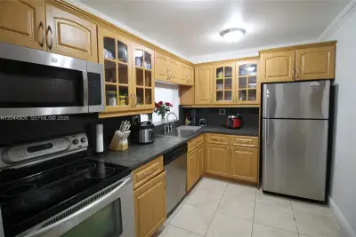 8415 SW 107th Ave #359W, Miami: photo 1 of 19