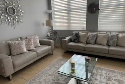 511 SE 5th Ave #1705, Fort Lauderdale: photo 1 of 15