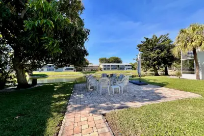 93 Sheffield D, West Palm Beach: photo 1 of 33