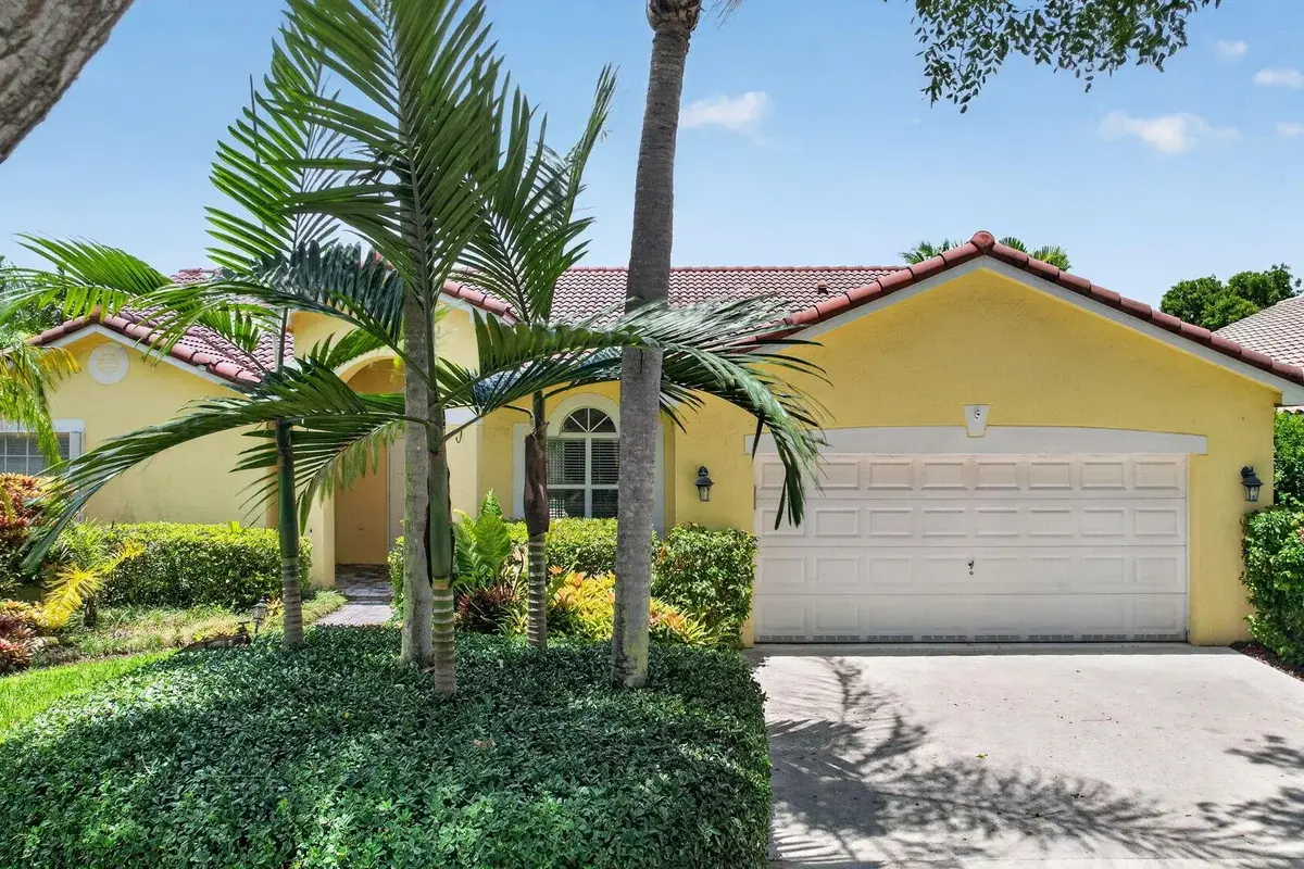 1959 Water Ridge Dr, Weston: photo 1 of 58