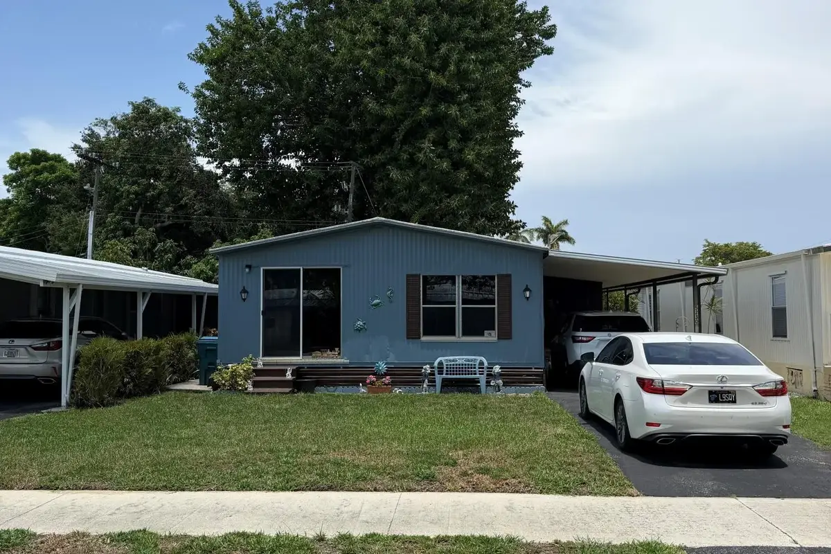 5230 SW 29th Ter, Dania Beach: photo 1 of 11