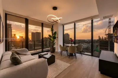 20 NE 11th St #3410, Miami: photo 1 of 26