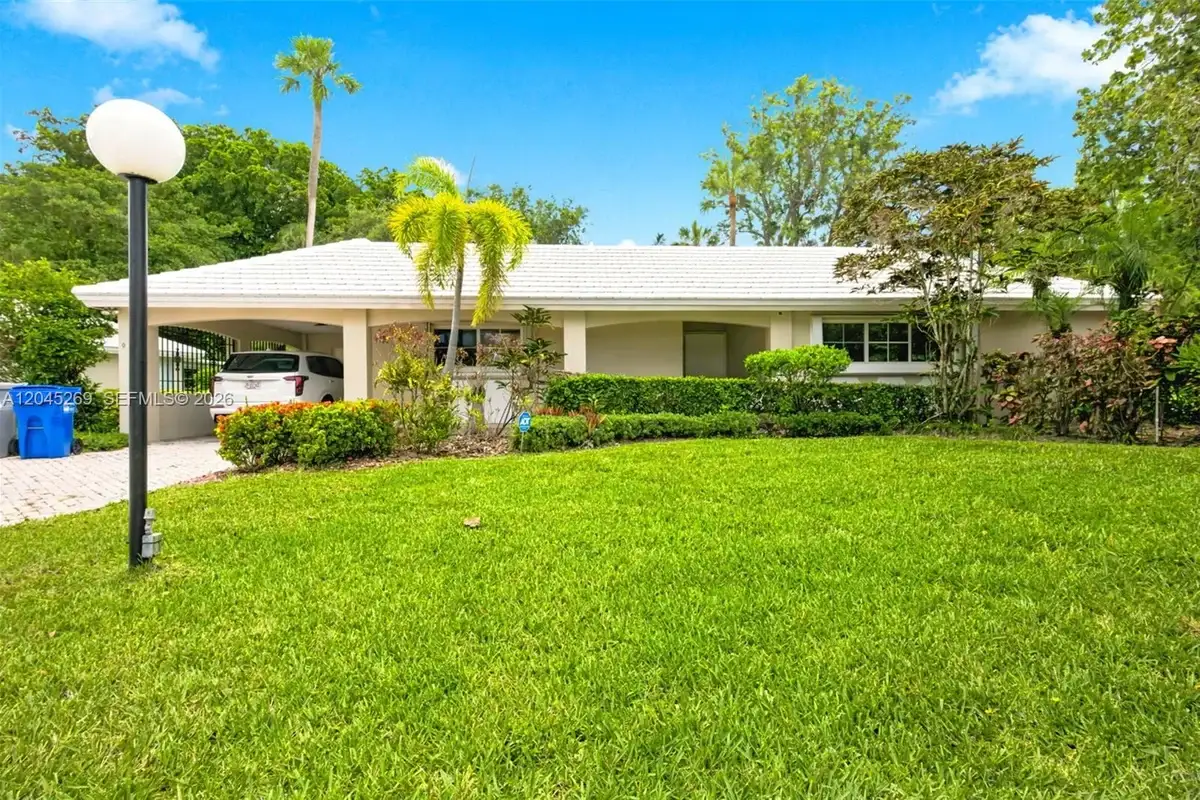 908 Cypress Ter #V57, Pompano Beach: photo 1 of 30