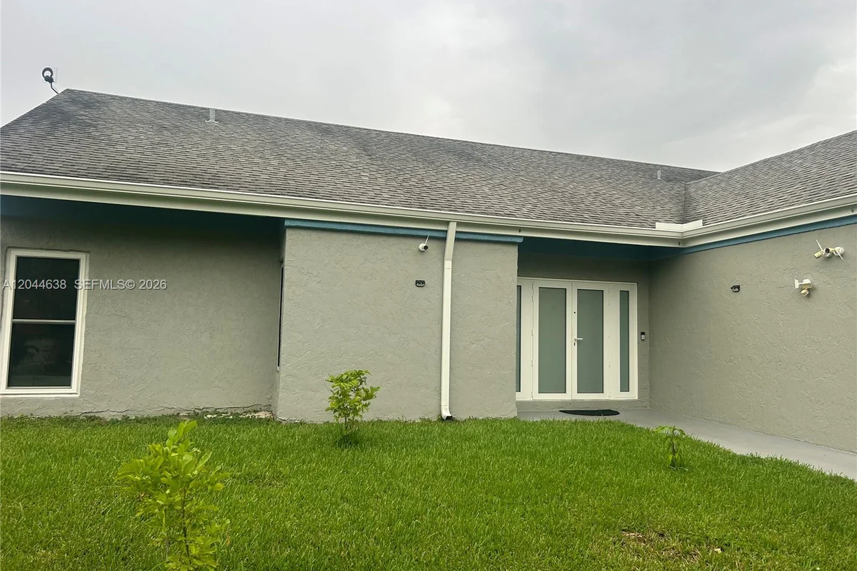 2730 Cypress Ave, Miramar: photo 1 of 13