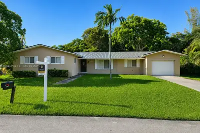 10521 SW 125th St, Miami: photo 1 of 1