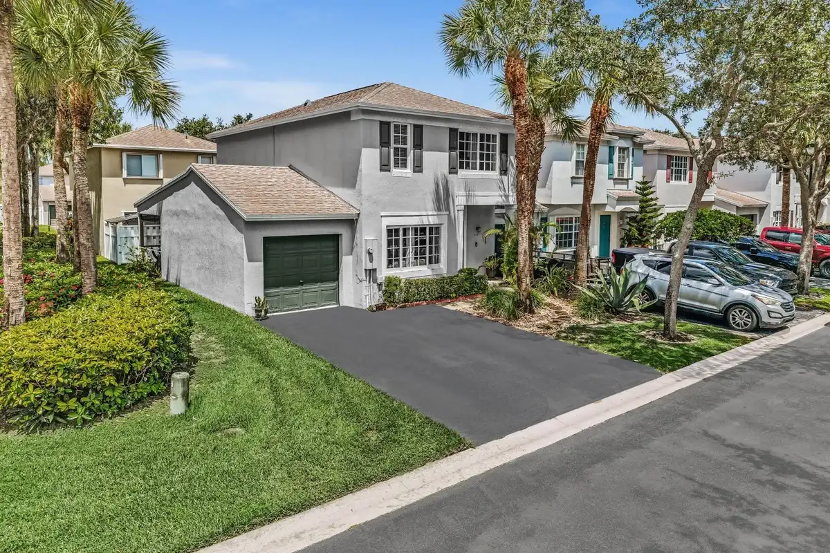 6001 Harbor Isle Way #494, Tamarac: photo 1 of 15