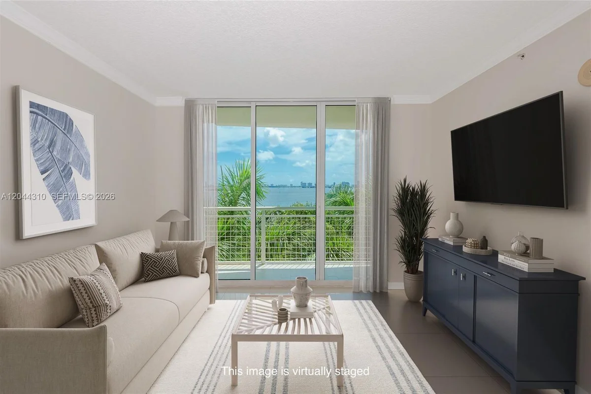 2000 N Bayshore Dr #516, Miami: photo 1 of 25